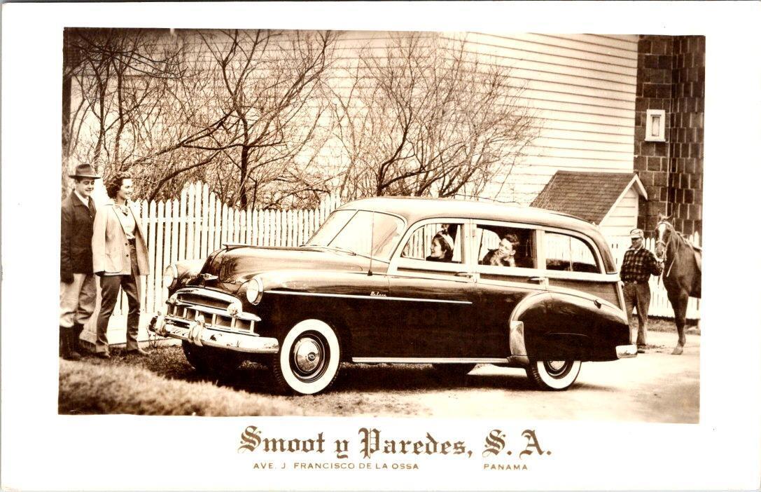 RPPC, Panama SMOOT y PAREDES S.A. 1949 Chevrolet~Woody Wagon/Car Sales Postcard
