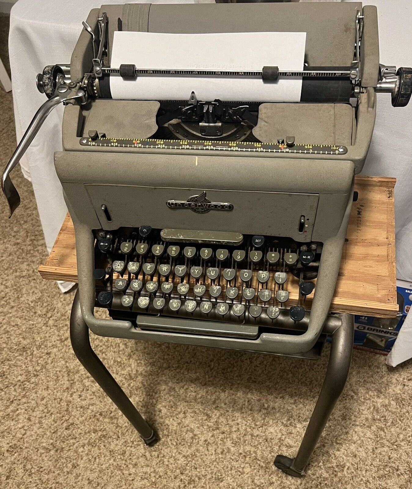 UNDERWOOD Manuel Metal Typewriter No. ID130 