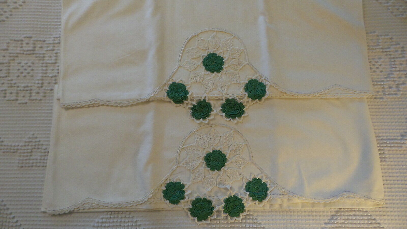 Vintage Cotton PILLOWCASE PAIR Green Crocheted Floral Inset