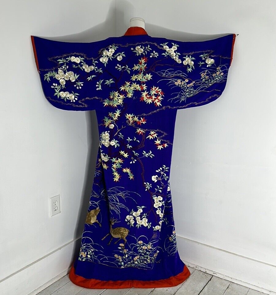 Vintage/Antique Purple Embroidered Deer Kimono Unique