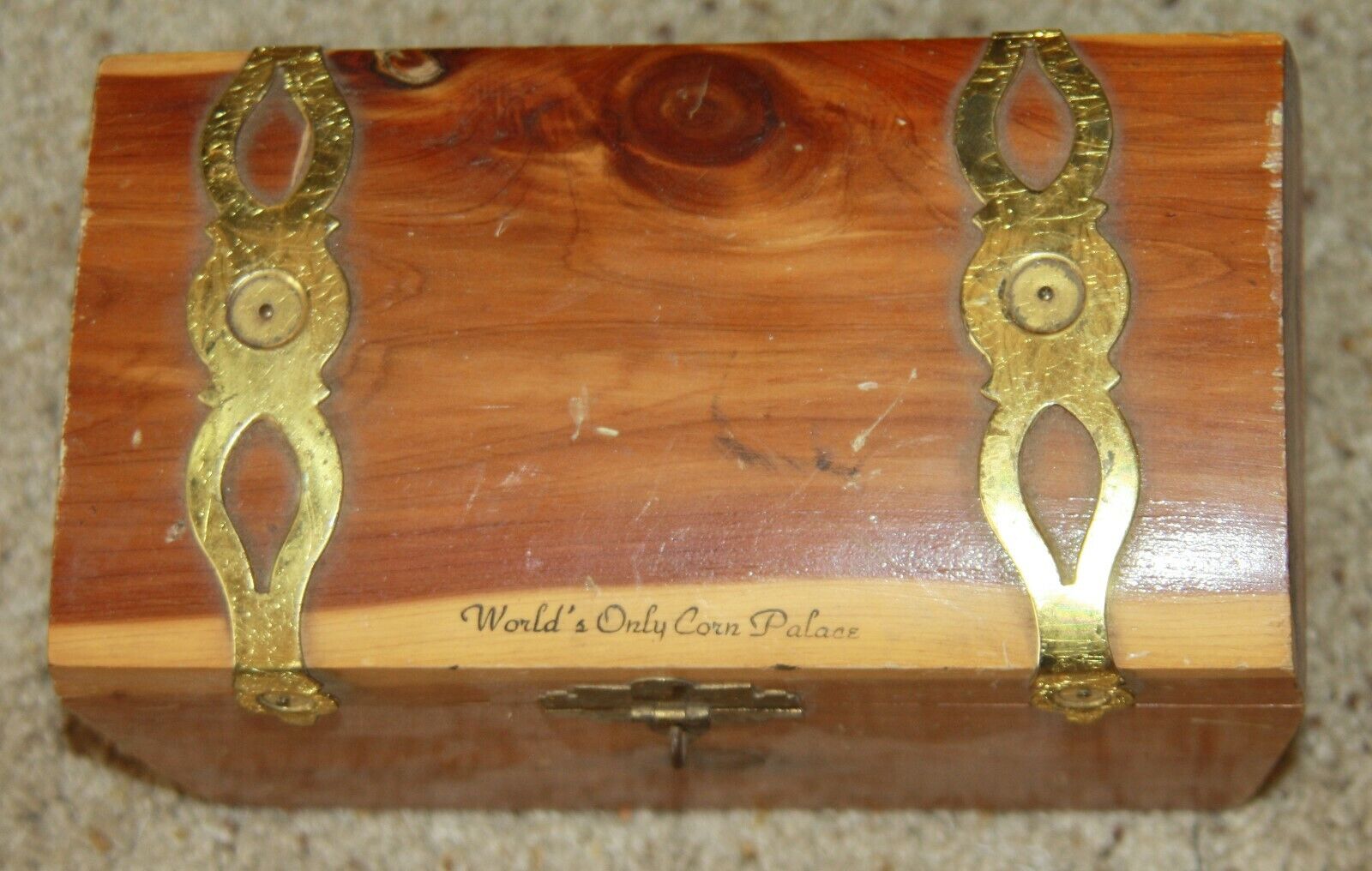 Vintage Corn Palace souvenir cedar wood jewelry trinket box South Dakota