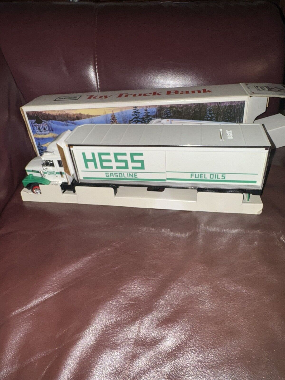 Hess 1987 Toy Truck Bank(c)