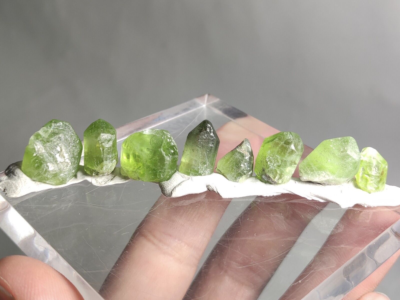 Natural Small 8 PCs Lot Of Gemmy Green Ludwigite Peridot Crystals From Pakistan