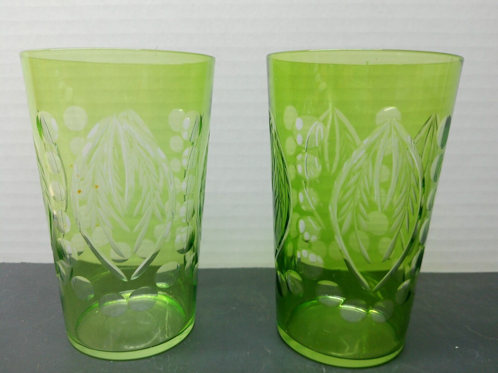 2 Green Etched Drinking Glasses