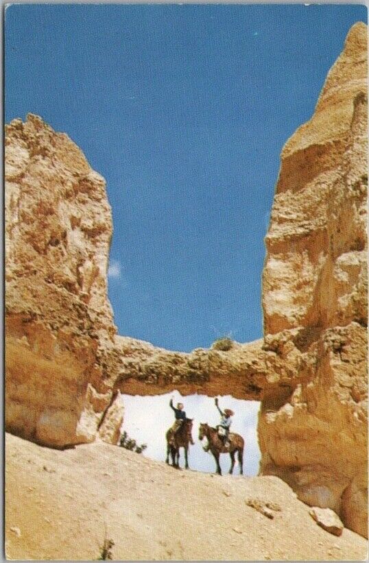 c1950s UNION PACIFIC RAILROAD Advertising Postcard BRYCE CANYON NATIONAL PARK