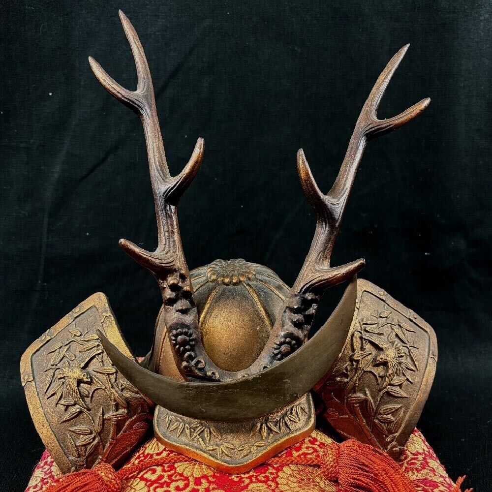 Resembling Deer Antlers Samurai Kabuto Helmet  Iron Armor Sculpture From Japan