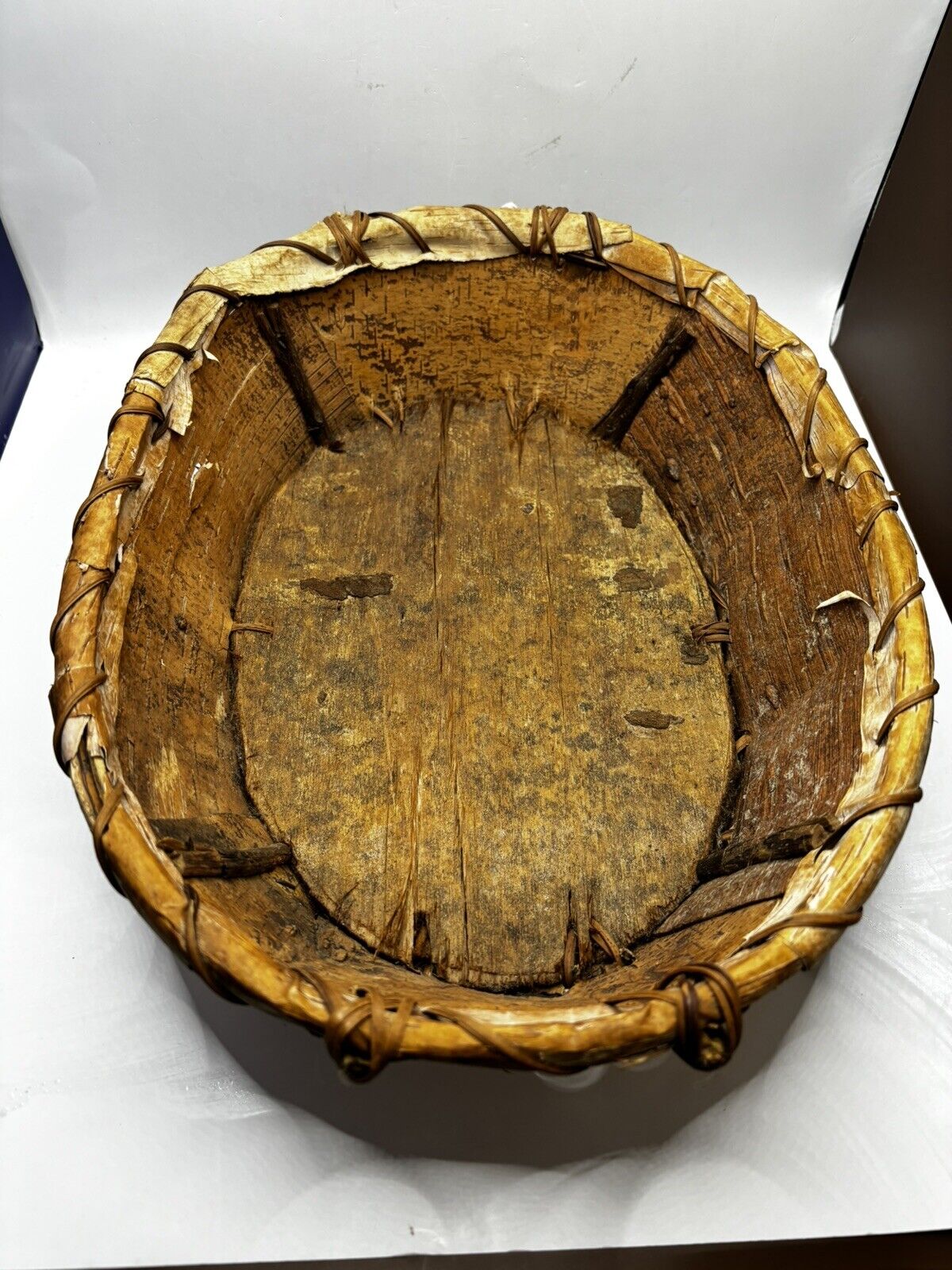 Nice Vintage/rustic Native American Birch Bark Gathering Basket From North East