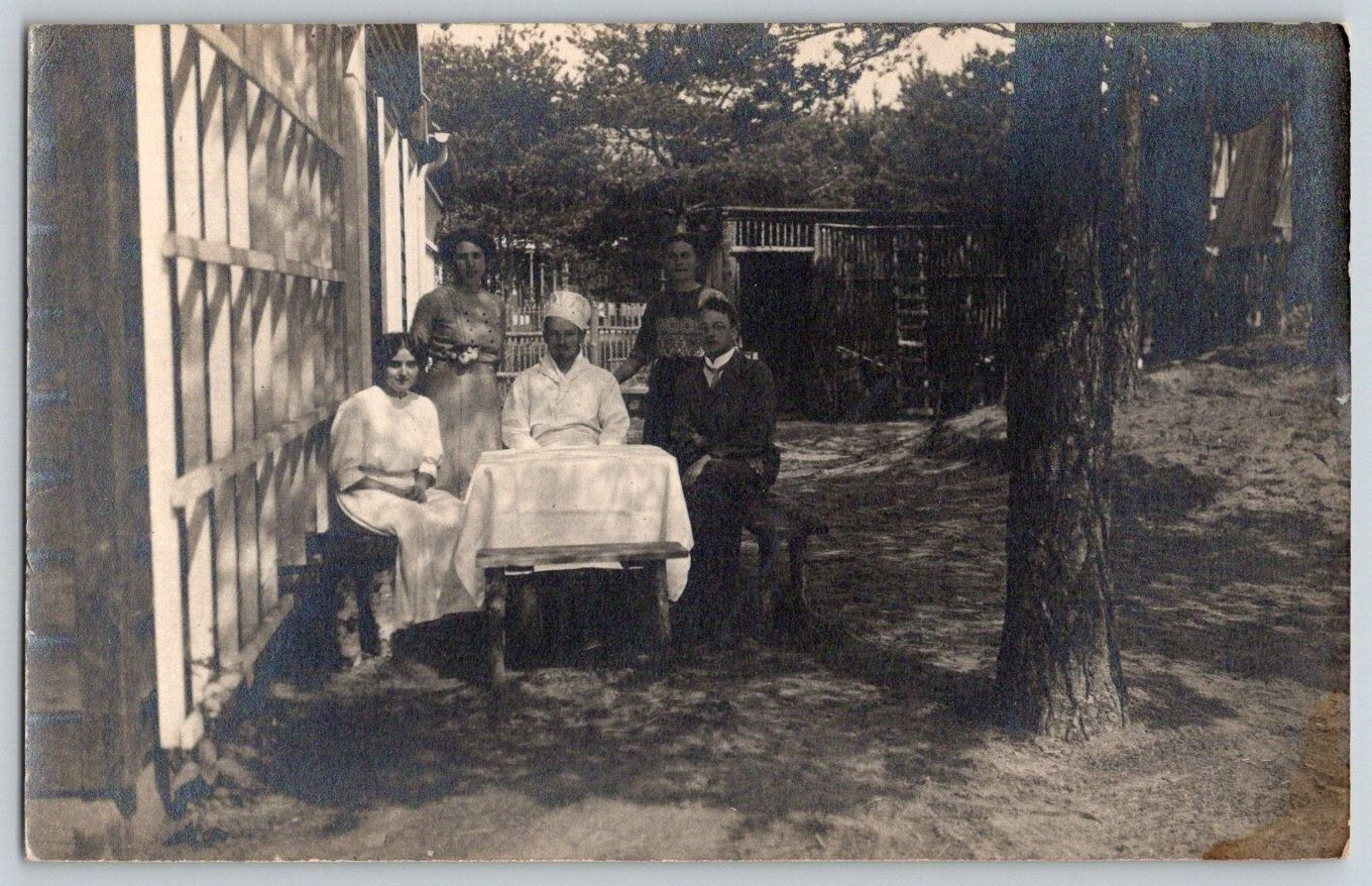 RPPC Postcard~ Chef & Patrons At An Outdoor Table