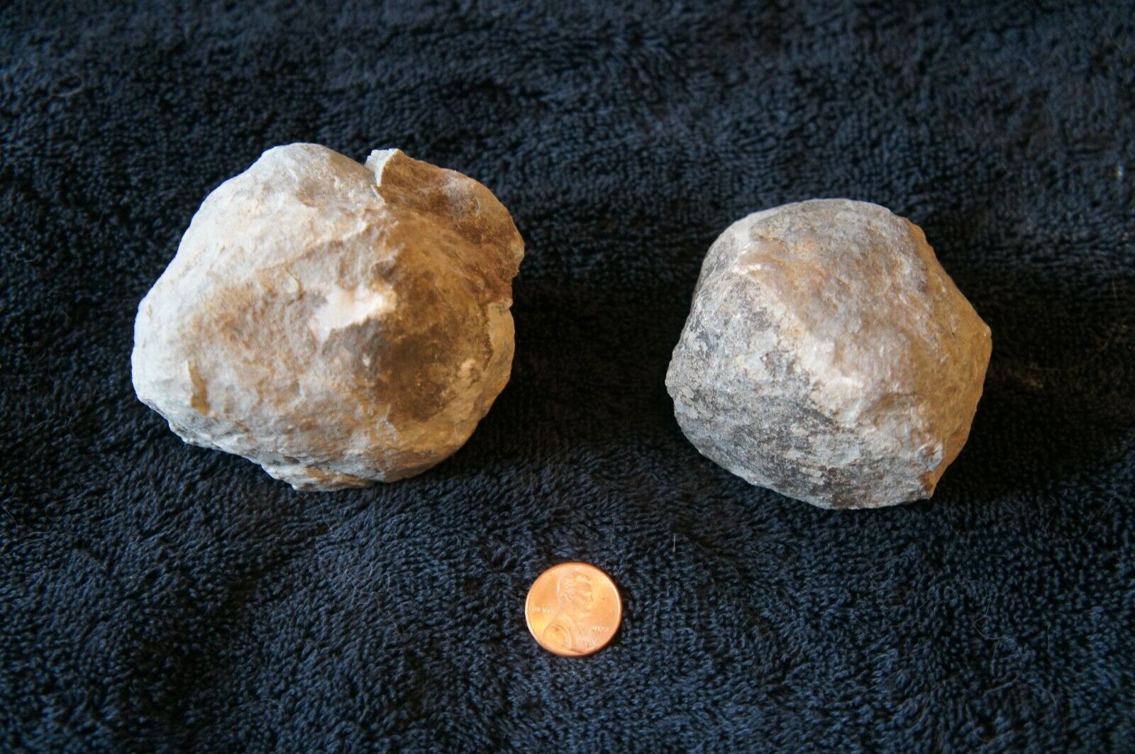 Pair of Kentucky Geodes (unopened) (Lincoln County)