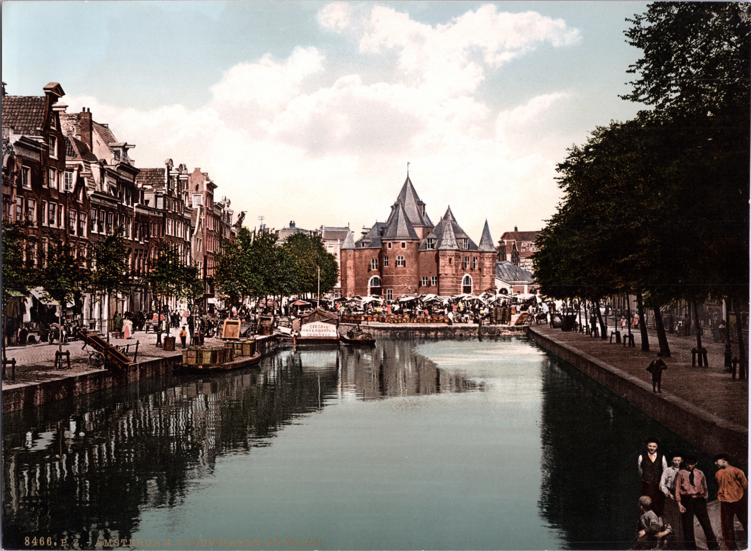 Nederland, Amsterdam. Nieuwmarkt en Libra. vintage print photochromie, vintage 