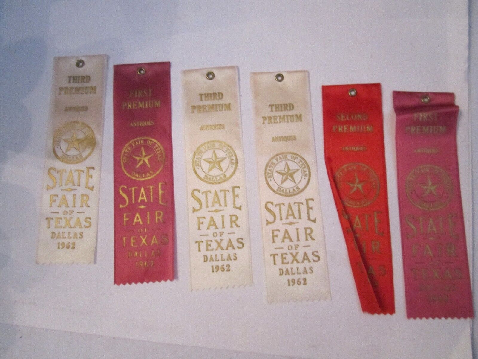 (11) 1962 & 1963 STATE FAIR OF TEXAS WINNER\'S RIBBONS - ANTIQUES - OFC-D