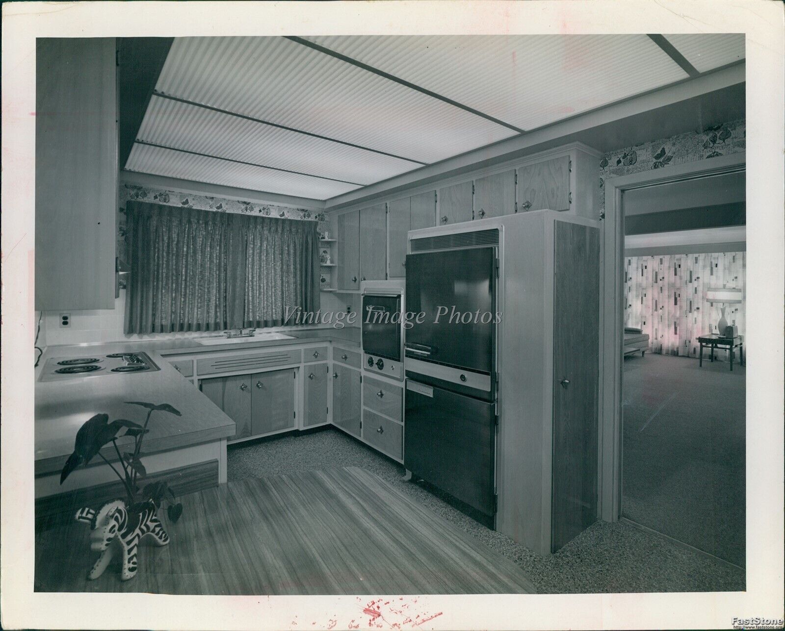 1967 Cleveland Press Kitchen Cabinets Refrigerator Oven Lights Photo 8X10