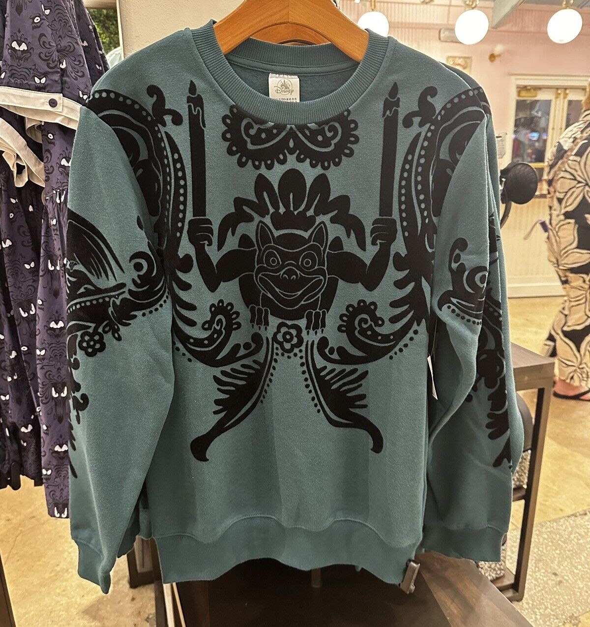 Disney Parks 2024 The Haunted Mansion Gargoyle Sweatshirt Pullover Size  XL
