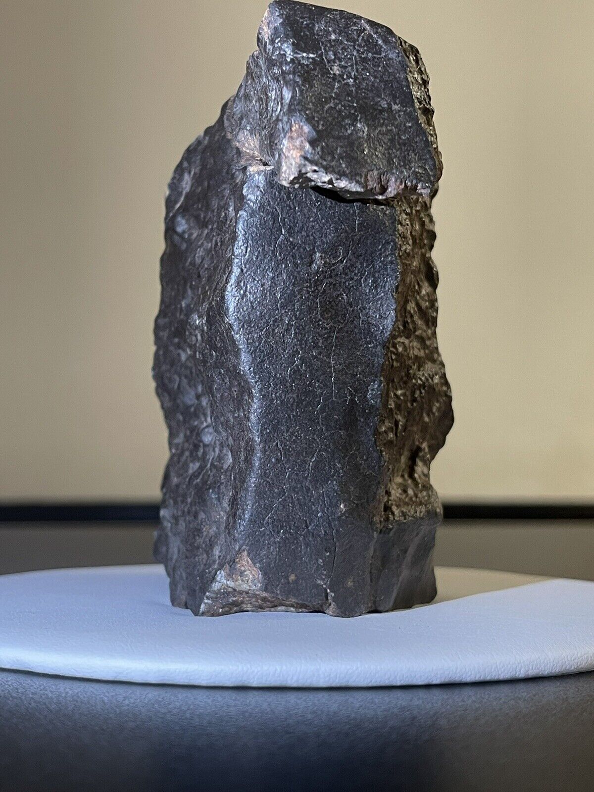 Chondrites meteorite From North Africa (Algeria).       1kg and 619 grams