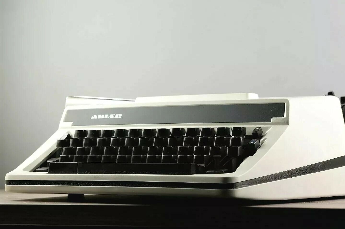 Vintage 70s ADLER Gabriele 10 Portable Typewriter With Case Made In Japan