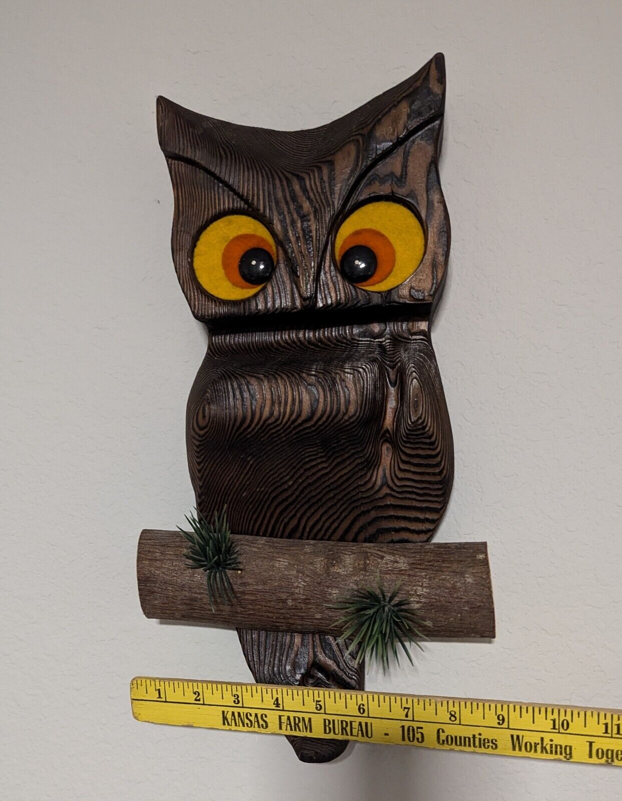 VTG MCM Large Wooden Carved Owl Wall Decor Sitting On Branch Felt Eyes 17