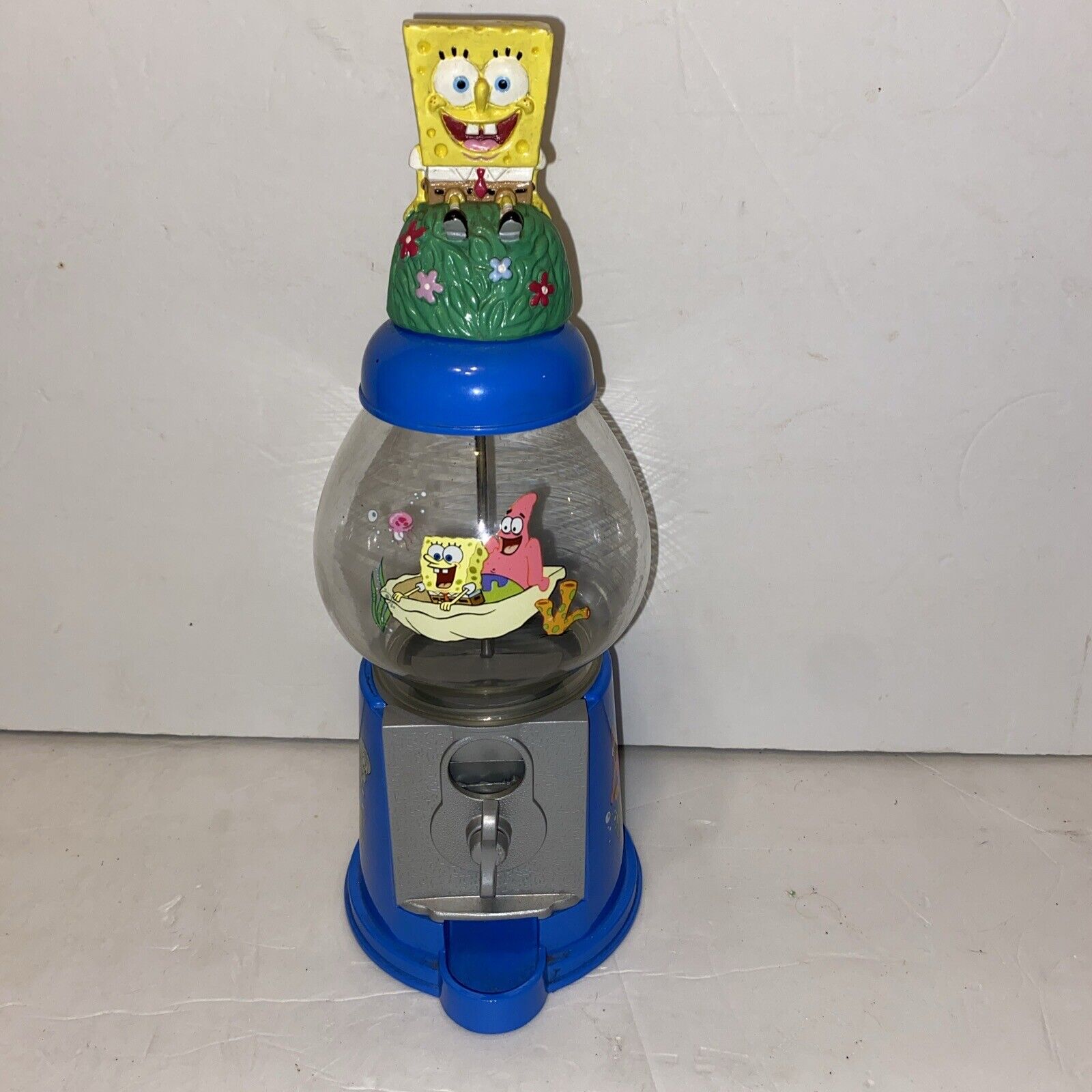 Spongebob Squarepants Gumball Machine 12”Tall, Viacom 2004