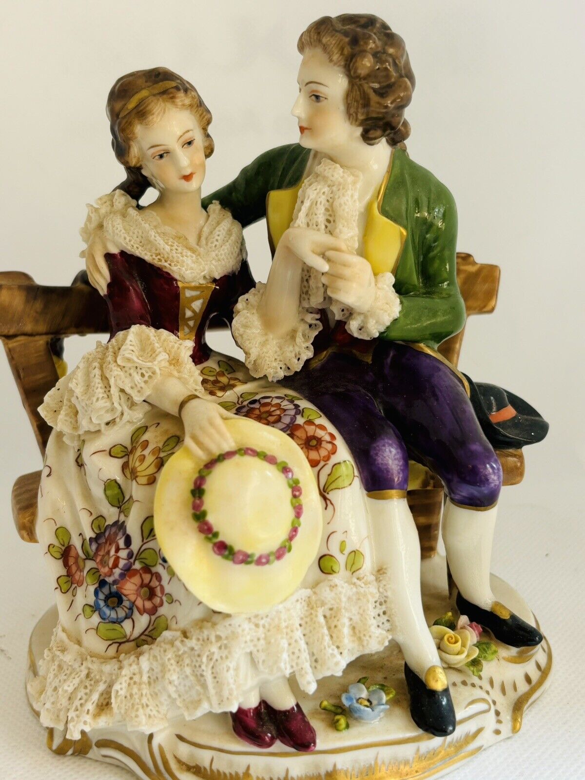 VOLKSTEDT DRESDEN GERMAN PORCELAIN FIGURINE COUPLE ON Bench LACE