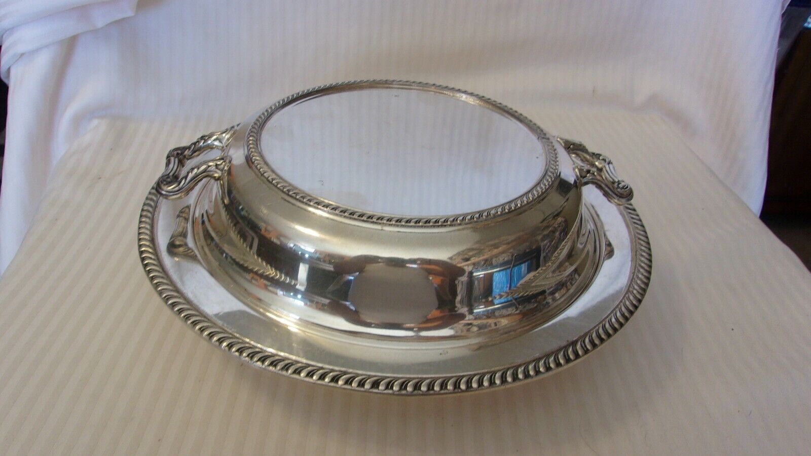 Vintage Oneida Silverplate 3 Piece Serving Bowl with Handles and Insert Fiesta 