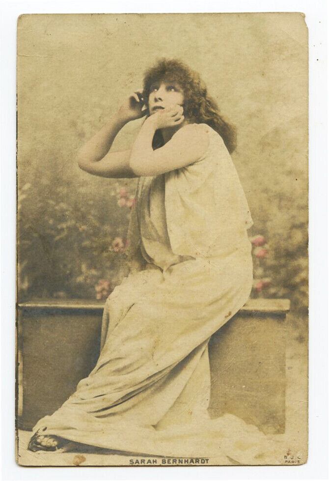 c 1905 Glamour Glamor SARAH BERNHARDT French Stage Actress photo postcard