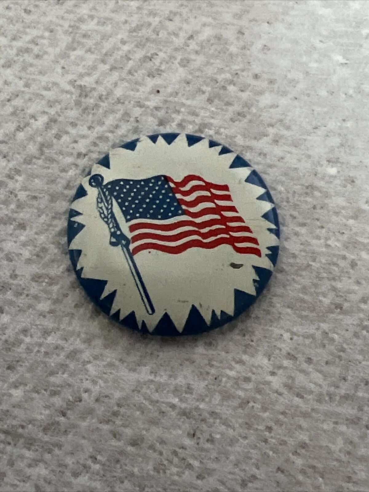 USA Flag Vintage Pin Button Pinback Green Duck Patriotic 3/4
