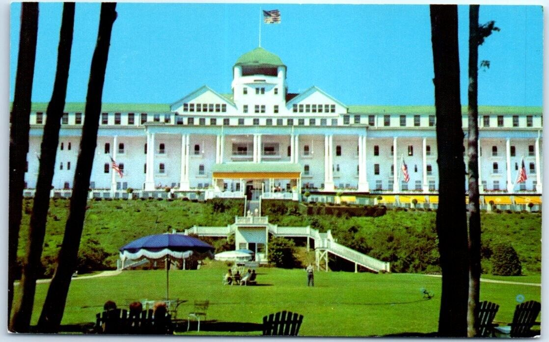 Postcard Grand Hotel Mackinac Island Michigan USA North America