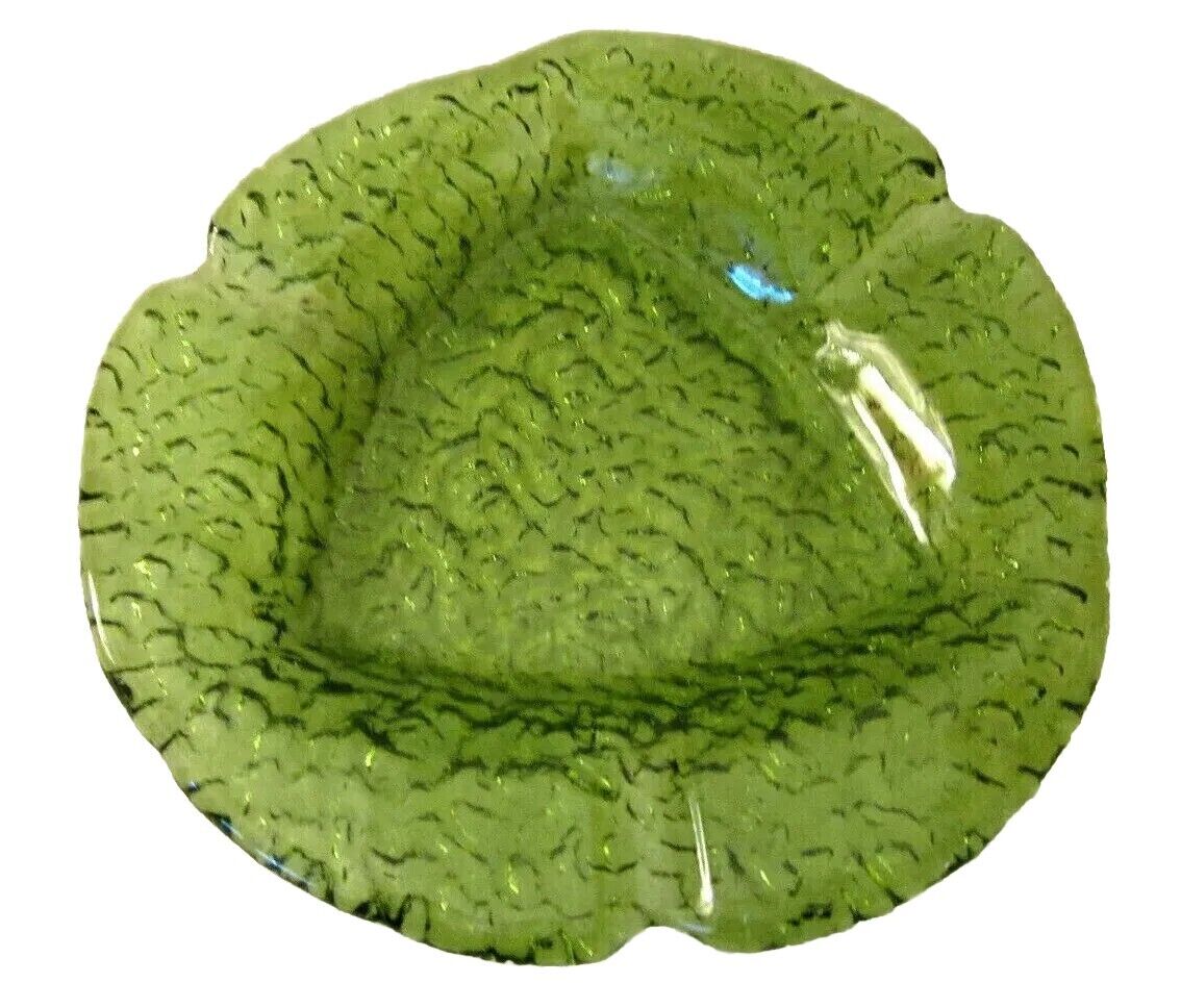  VINTAGE ASHTRAY GREEN GLASS TEXTURED ABSTRACT 6.5\