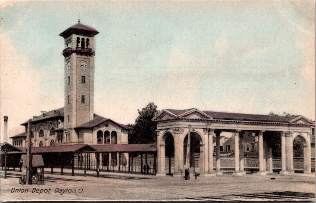 Postcard Union Railroad Train Depot Station in Dayton, Ohio