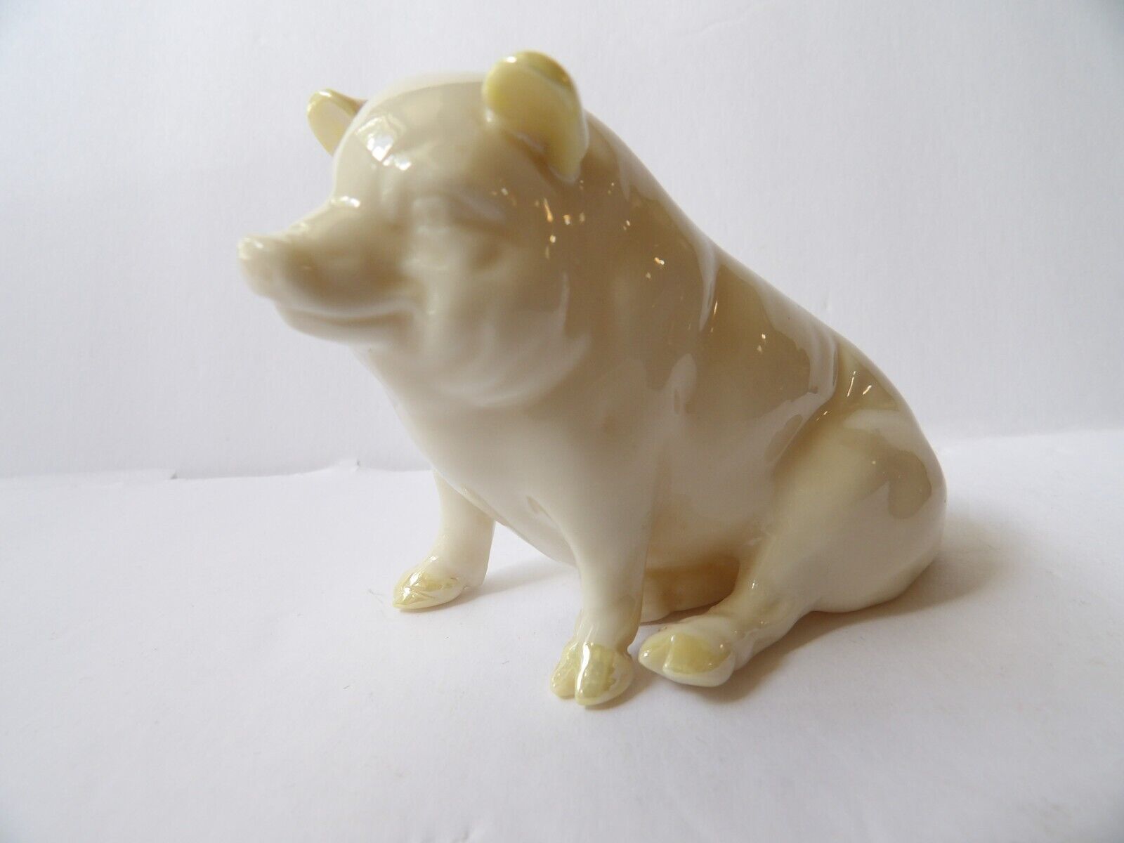 BELLEEK Vintage Sitting Porcelain Pig Figurine 3