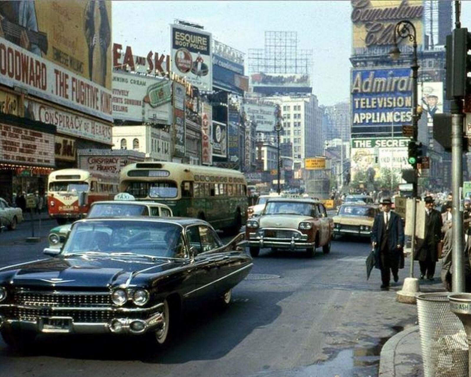 1960 NEW YORK CITY Times Square  Photo  (229-v)