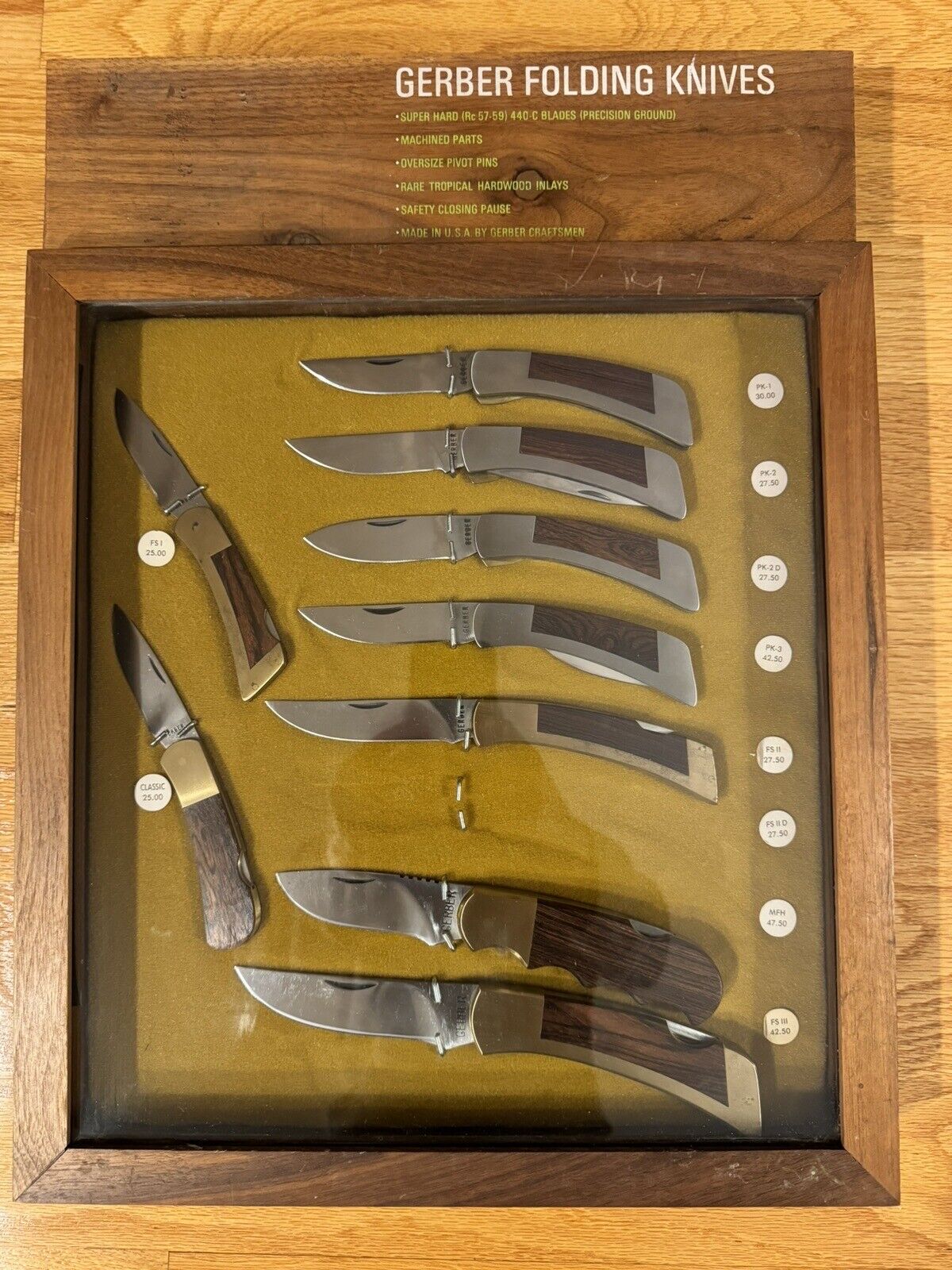 Gerber Dealer Sample Knife Display Circa 1980s *RARE/DISCONTINUED*