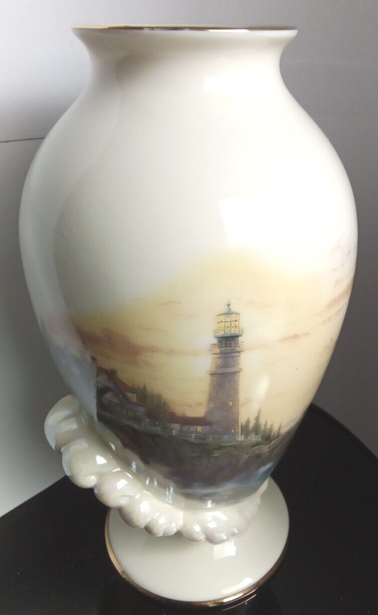 LENOX  THOMAS KINCADE THE CLEARING STORMS VASE 2005 FINAL ISSUE FINE IVORY CHINA