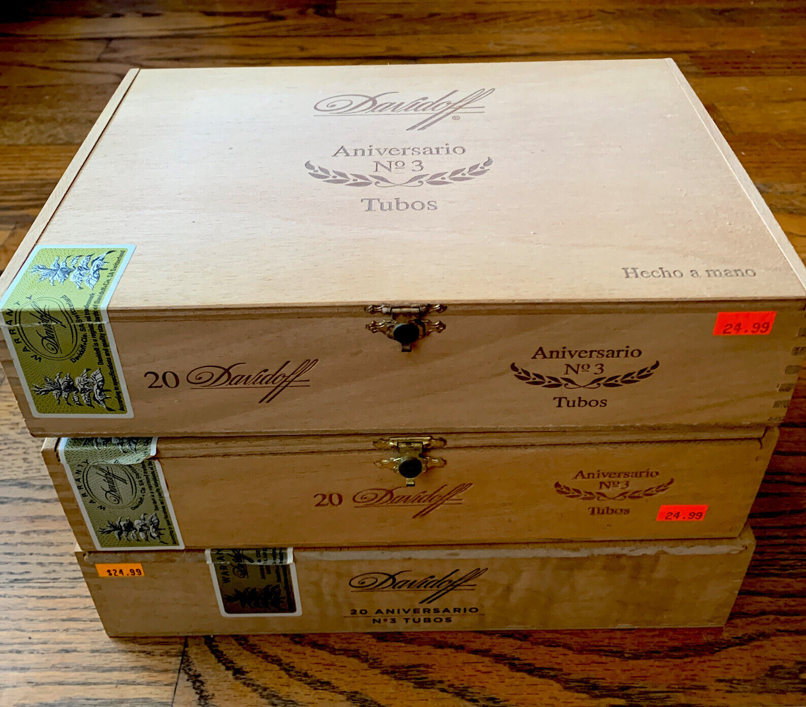 Davidoff Churchill Aniversario No 3 Tubos Cigar Box 10.25”x7”x2.5”