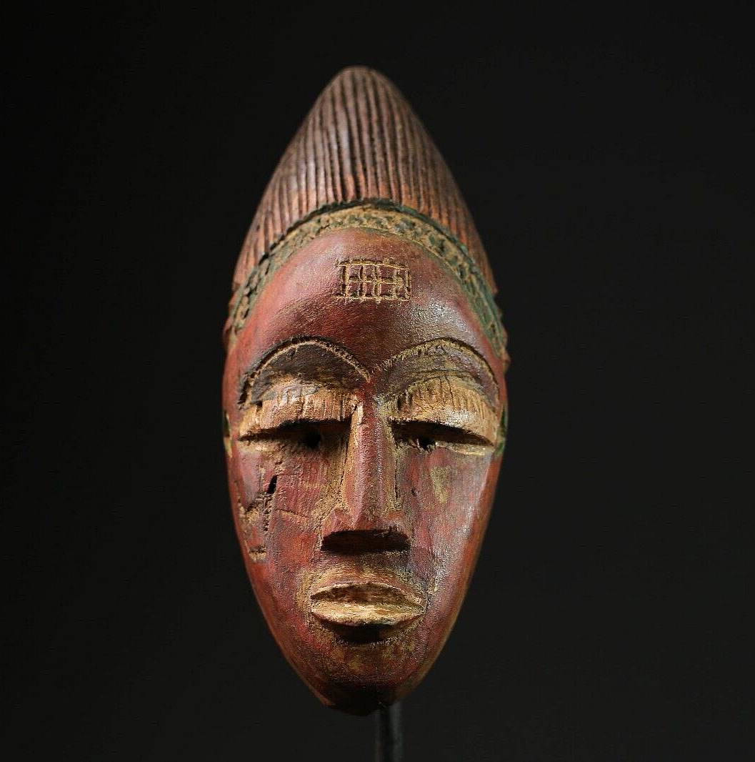 African wood mask antiques  Wood Hand Carved Vintage Wall Hanging Lega Mask-9630