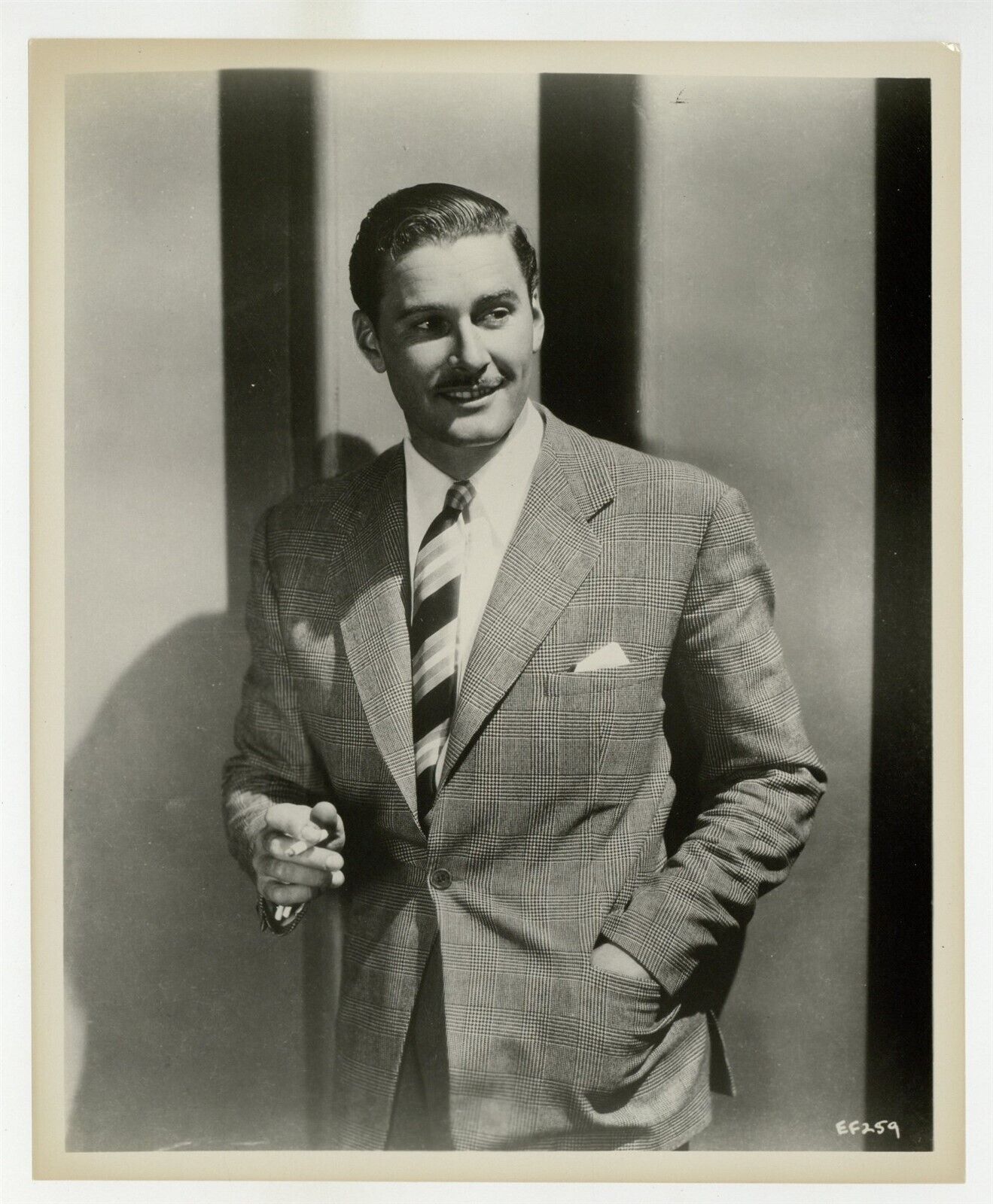Errol Flynn 1940 Original Portrait Photo 8x10 Handsome Hunk Buff Actor J10556