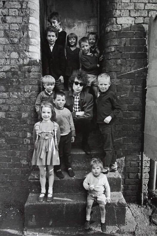 Bob Dylan in Liverpool - 1966 - 4 x 6 Photo Print