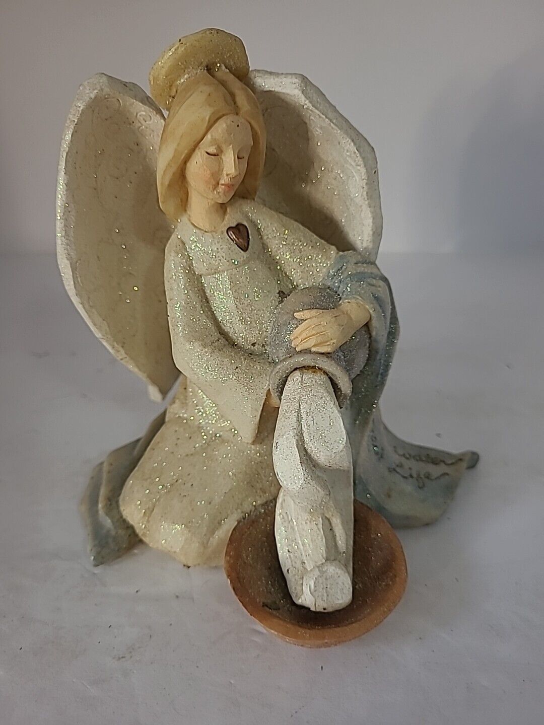 2002 Enesco Foundations Angel Figurine  Sparkle Karen Hahn Open Your Heart 10928