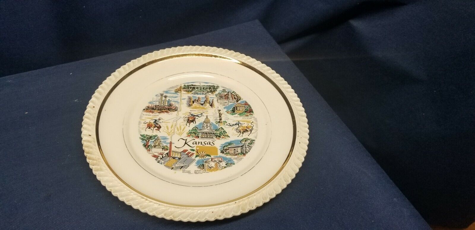 Vintage Collector's Plate Of The State Of Kansas W/ Popular Landmarks 