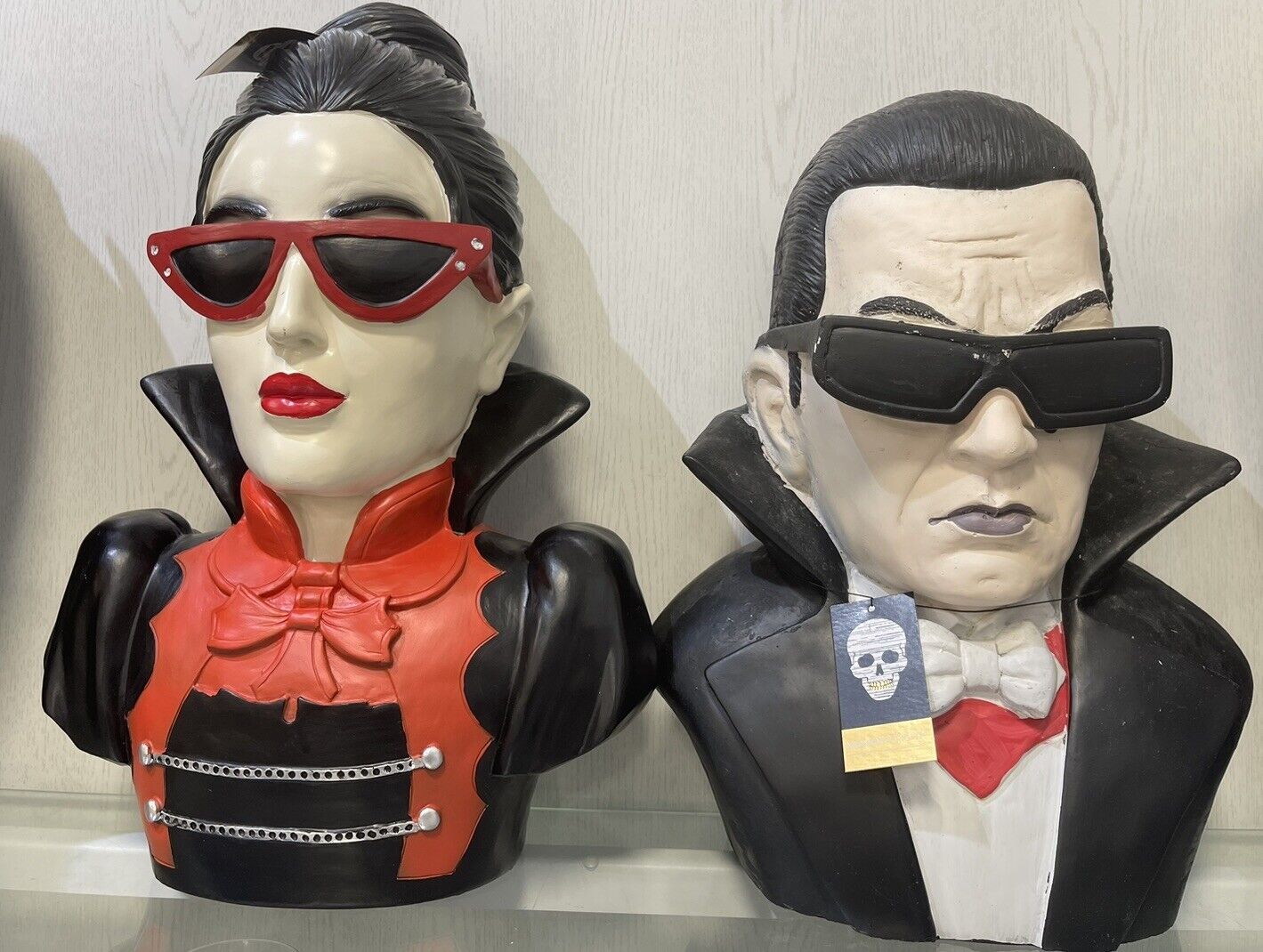 Halloween 2024 X Large Dracula & Vampira  Bust with Red Sunglasses
