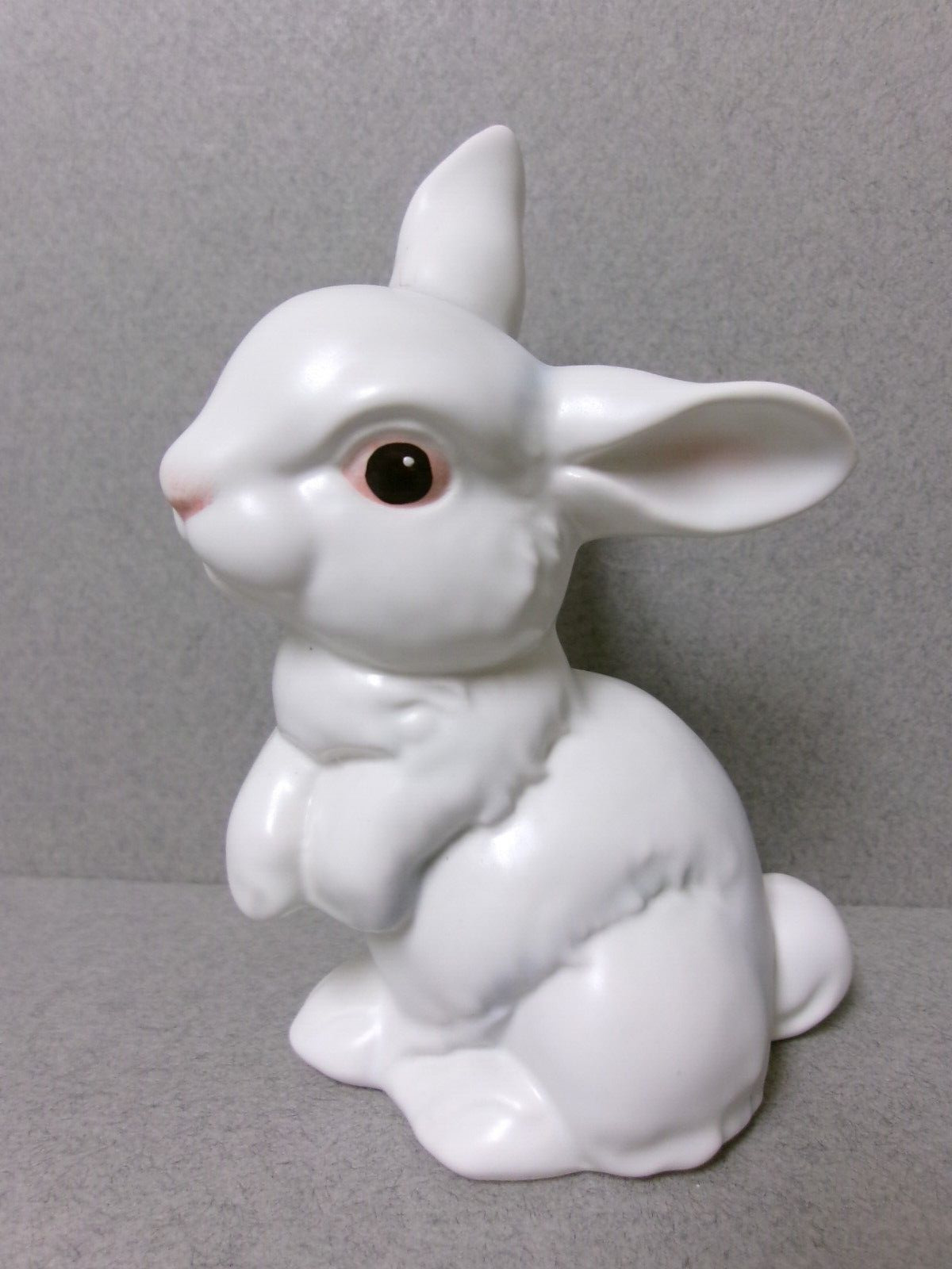 Goebel 1984 White Bunny Rabbit Figurine - W Germany 4\