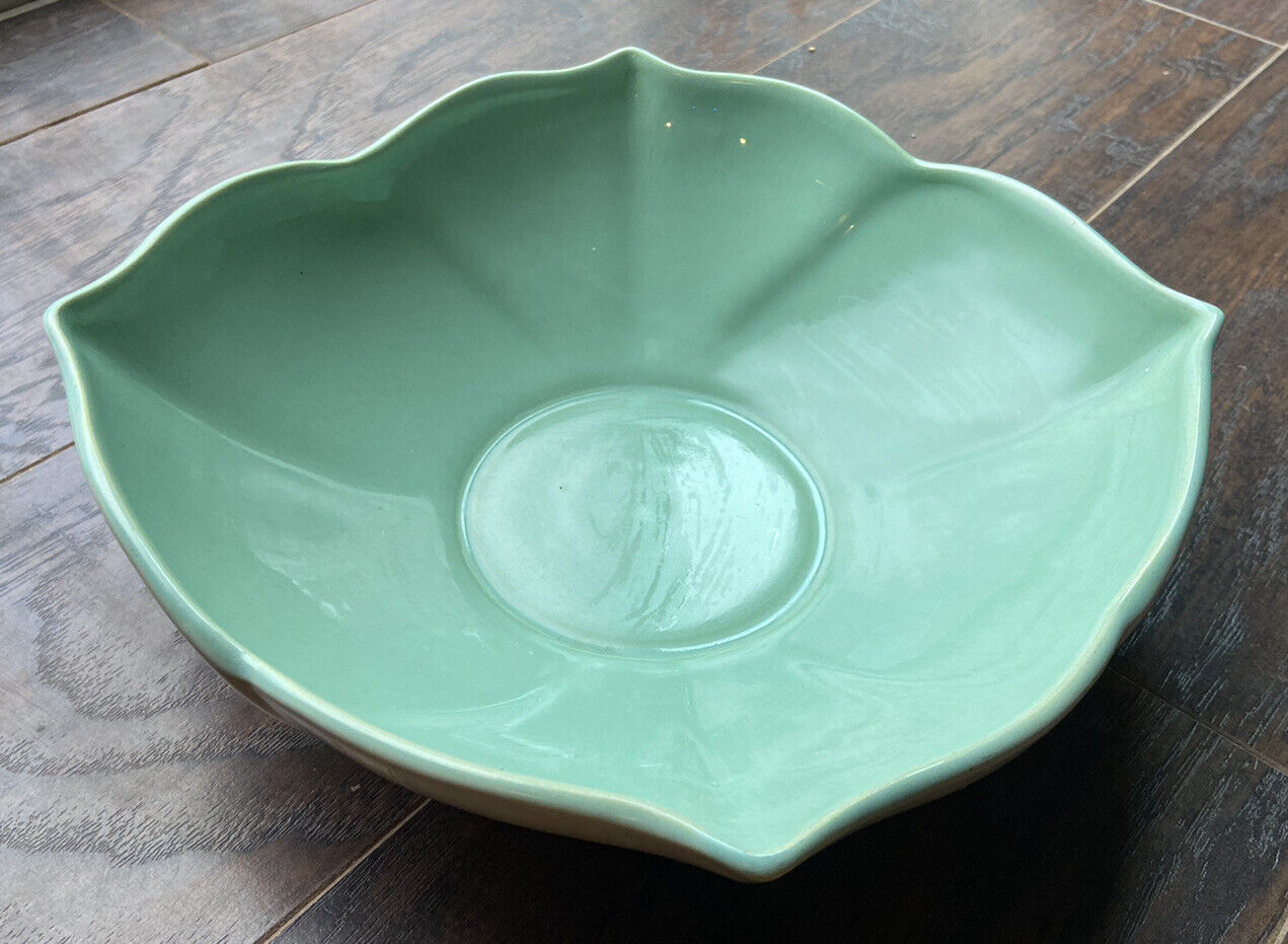 Catalina Pottery U.S.A. C340 Mint Green Lotus Fruit Bowl Pottery Art Deco MCM