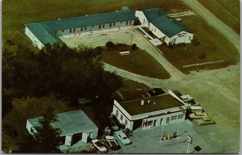 TRAER, Iowa Postcard LONE PINE MOTEL Aerial View / Highway 63 Roadside c1960s