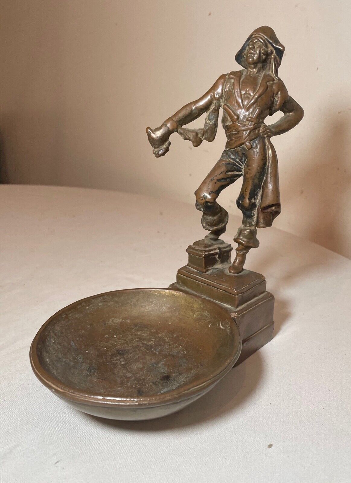 antique detailed bronze clad figural Paul Herzel pirate ashtray tray statue 