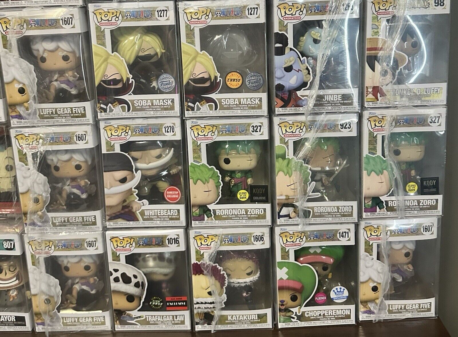 Mystery Boxes W/4 Funko Pops Guaranteed One Or More One Piece And A Chase/exclu 