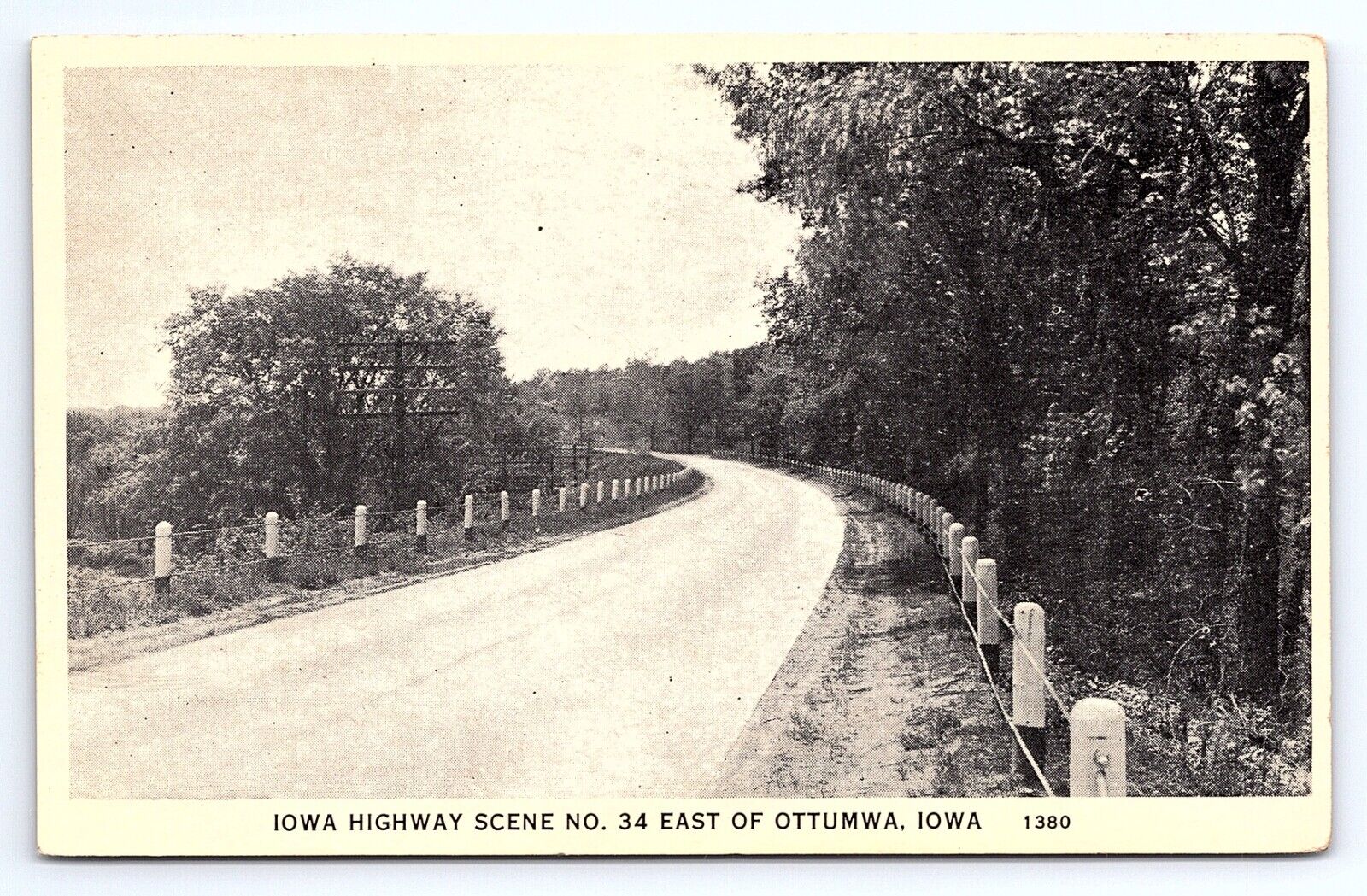 Postcard Ottumwa Iowa IA Highway Scene No. 34 East