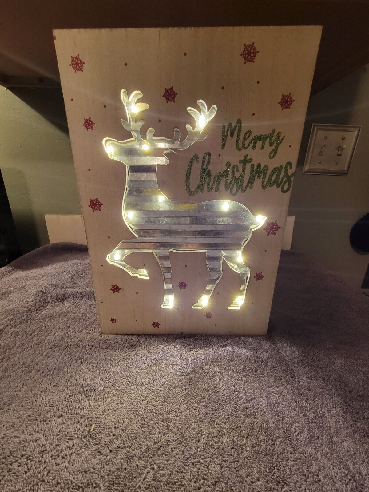 Merry Christmas Sign with Corrugated Metal Reindeer. LIGHTS UP