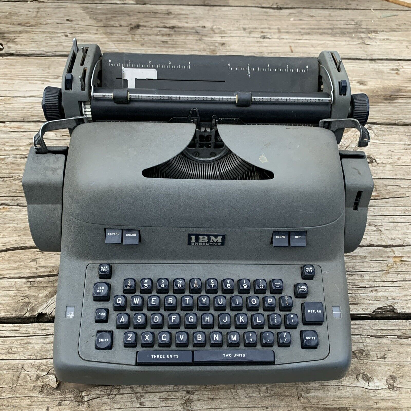 Vtg Antique IBM Model 41 C Executive Electric Typewriter Untested/Bad Cord B7