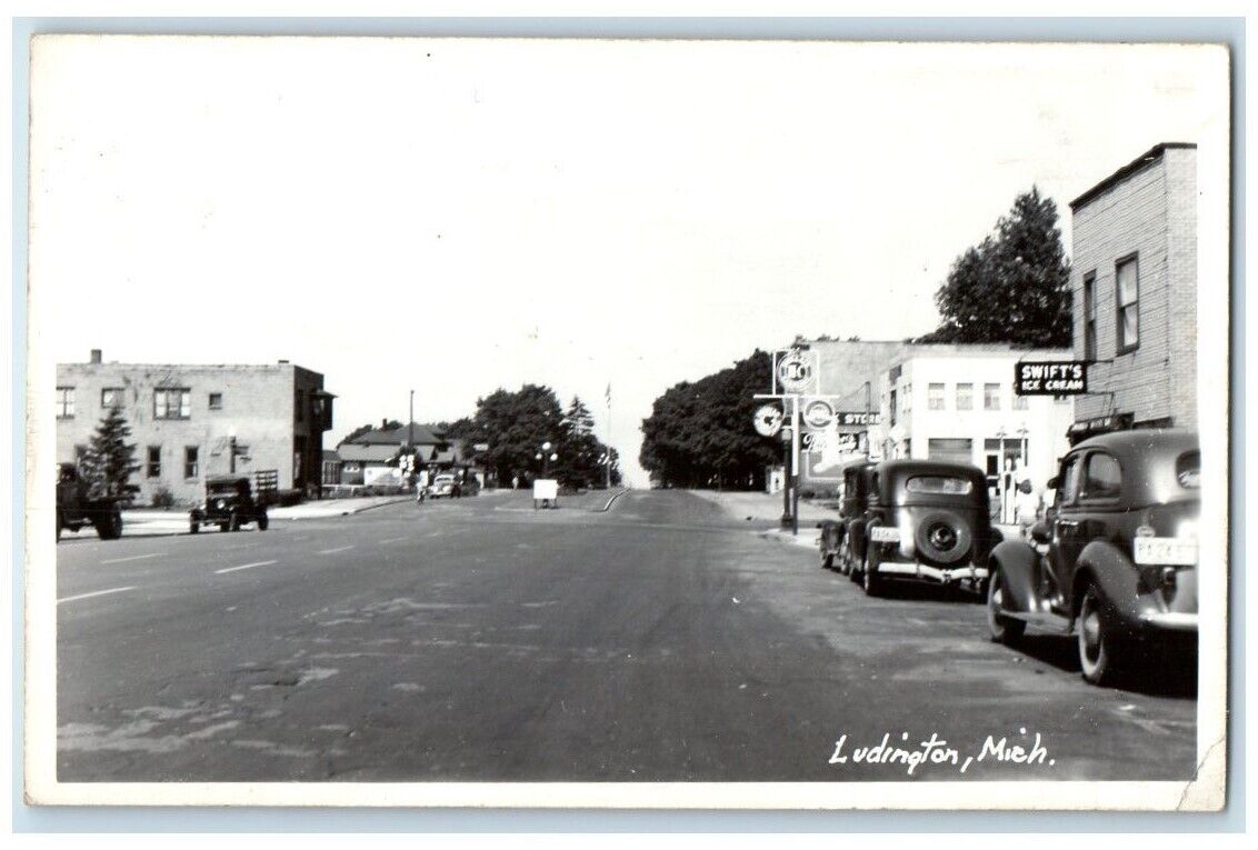 c1940's Ice Cream Shop Street Scene Ludington MI RPPC Photo Unposted Postcard