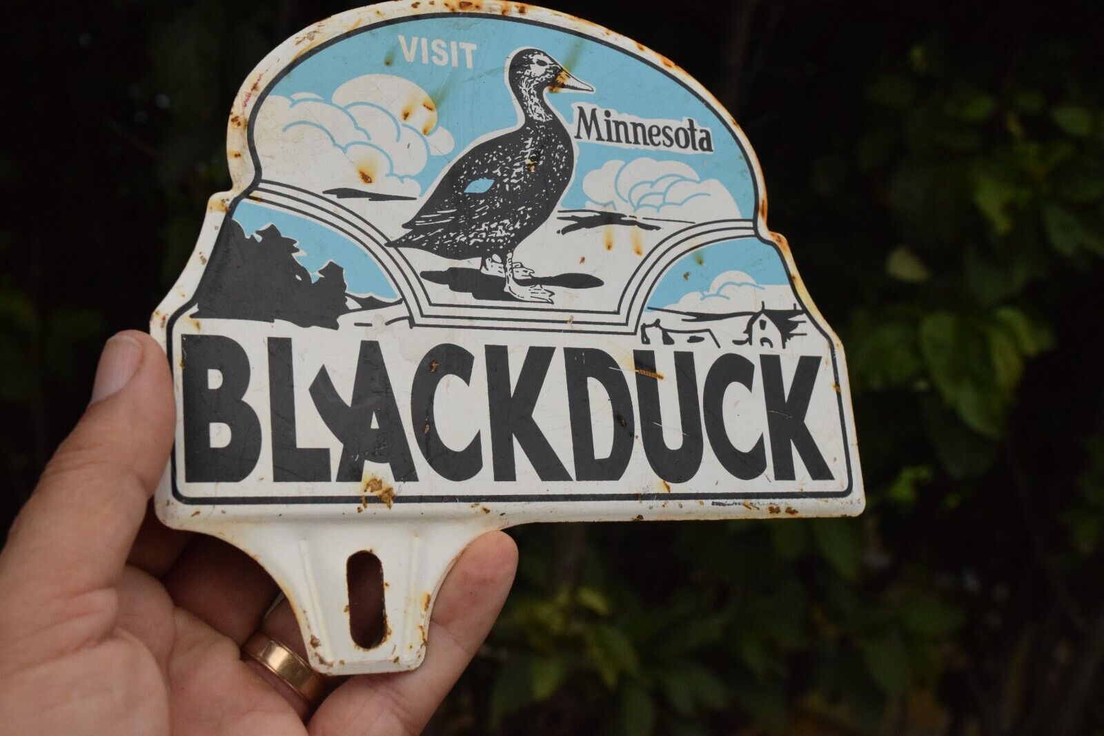 1950s MINNESOTA VISIT BLACKDUCK STAMPED PAINTED METAL TOPPER SIGN PARK GAS OIL