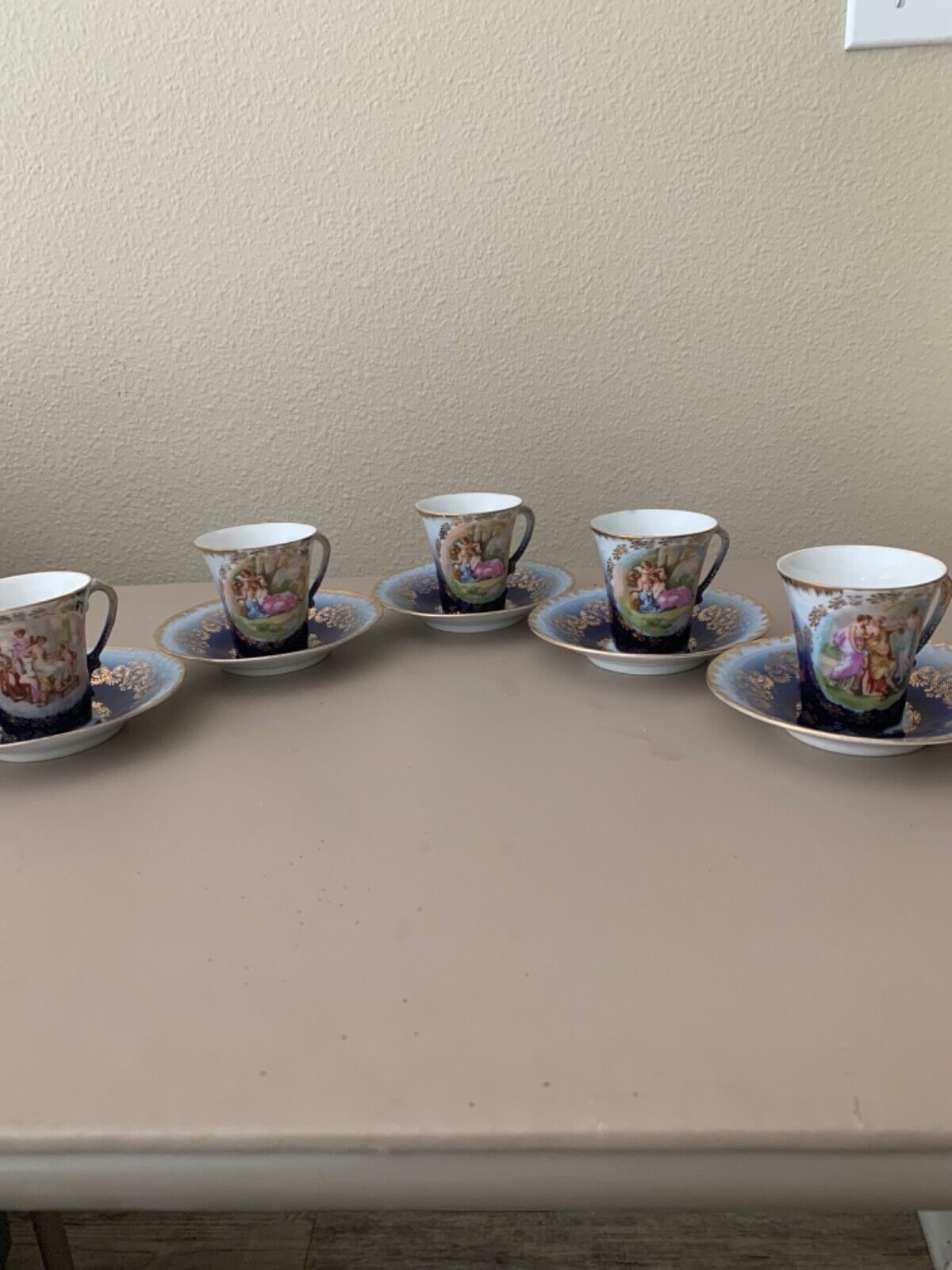 Victoria Carlsbad Teacup and Saucer Set of 5